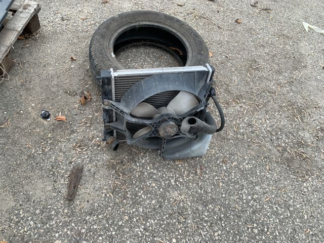 bontott HONDA CIVIC VI Vízhűtő Radiátor (Nem klímás)