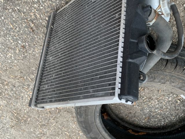 bontott HONDA CIVIC VI Vízhűtő Radiátor (Nem klímás)