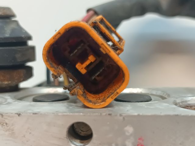 bontott HONDA CIVIC VI ABS Kocka