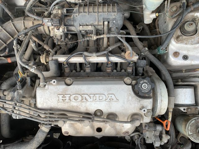 bontott HONDA CIVIC VI Motor (Fűzött blokk hengerfejjel)