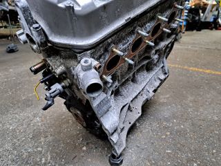 bontott HONDA CIVIC VI Motor (Fűzött blokk hengerfejjel)