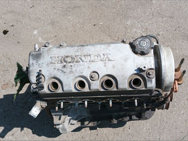 bontott HONDA CIVIC VI Motor (Fűzött blokk hengerfejjel)