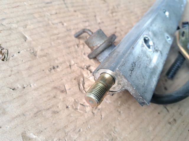 bontott HONDA CIVIC VI Porlasztó Sor / Híd