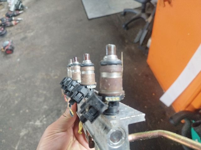 bontott HONDA CIVIC VI Porlasztó (1 db)