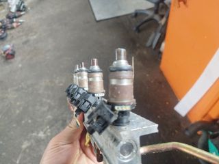 bontott HONDA CIVIC VI Porlasztó (1 db)