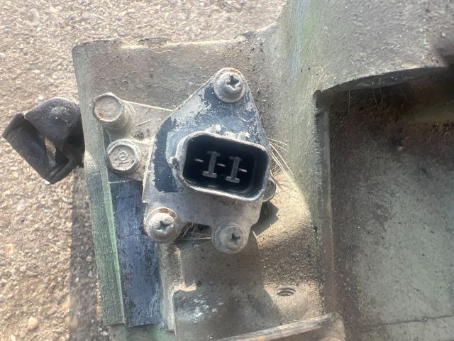 bontott HONDA CIVIC VI Váltó (Mechanikus)