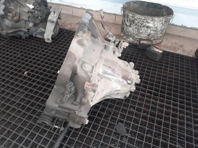 bontott HONDA CIVIC VI Váltó (Mechanikus)