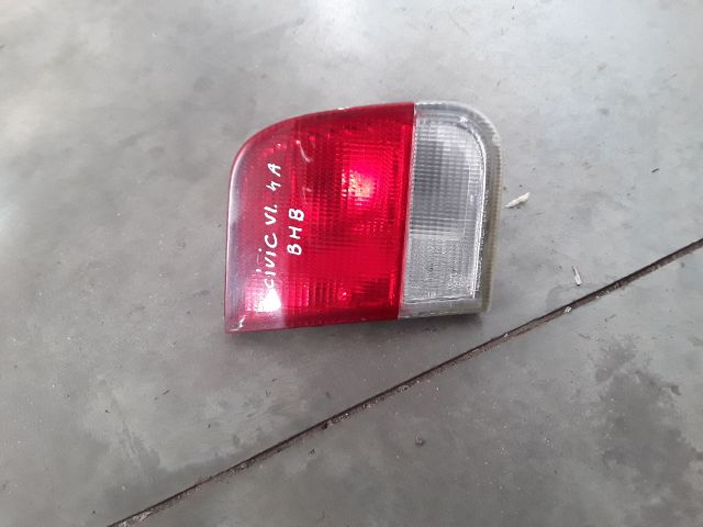 bontott HONDA CIVIC VI Bal Belső Hátsó Lámpa