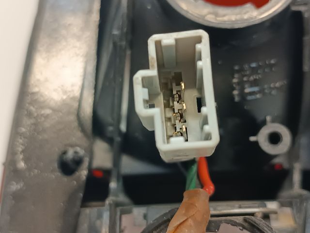 bontott HONDA CIVIC VI Bal Belső Hátsó Lámpa