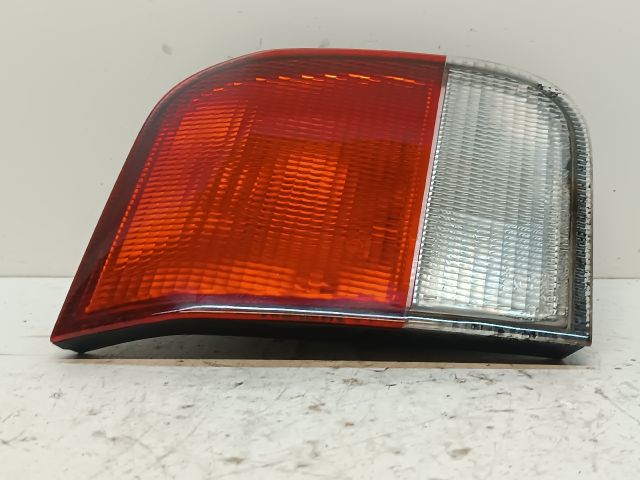 bontott HONDA CIVIC VI Bal Belső Hátsó Lámpa