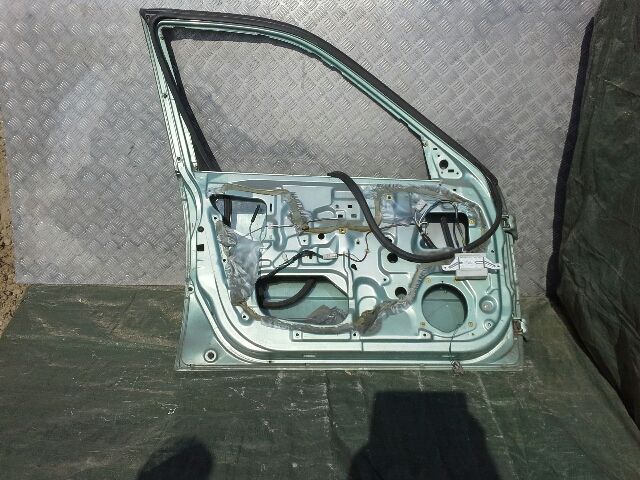 bontott HONDA CIVIC VI Bal első Ajtó (Részeivel)