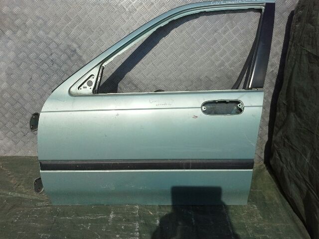 bontott HONDA CIVIC VI Bal első Ajtó (Részeivel)