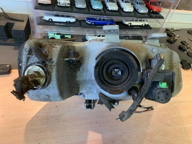 bontott HONDA CIVIC VI Bal Fényszóró