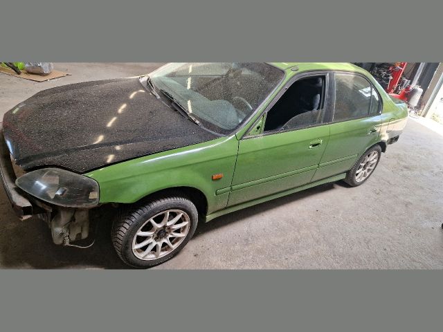 bontott HONDA CIVIC VI Bal hátsó Ajtó (Részeivel)