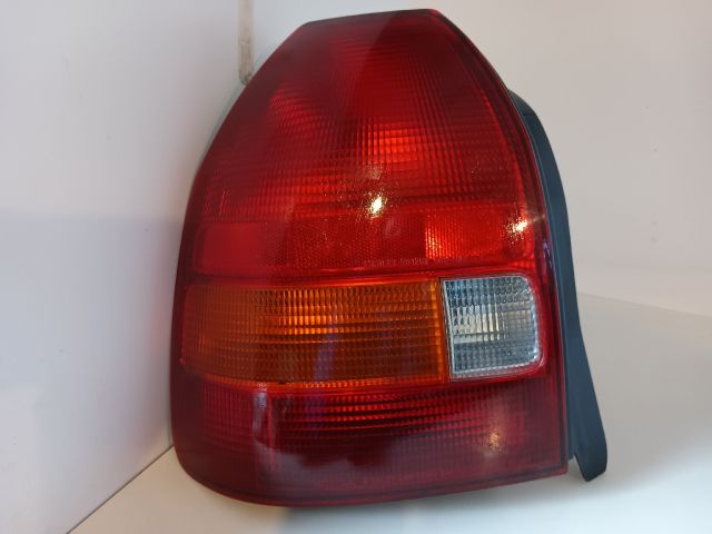 bontott HONDA CIVIC VI Bal Hátsó Lámpa
