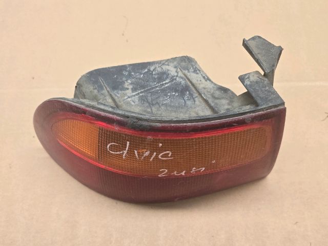 bontott HONDA CIVIC VI Bal Hátsó Lámpa