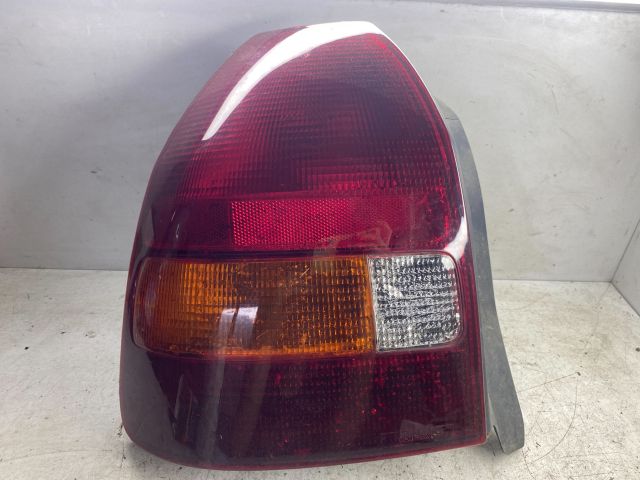 bontott HONDA CIVIC VI Bal Hátsó Lámpa