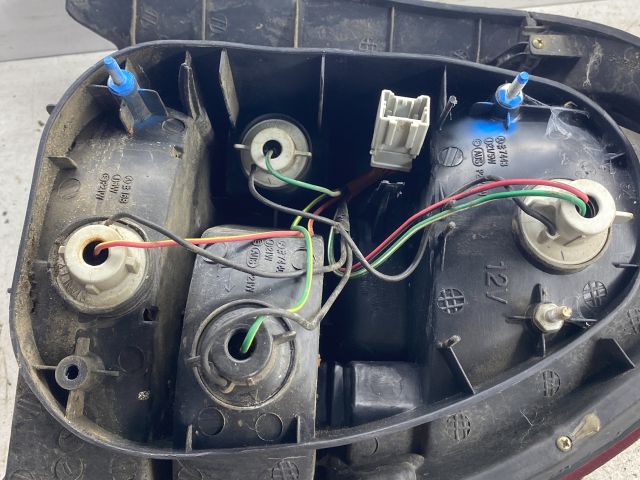 bontott HONDA CIVIC VI Bal Hátsó Lámpa