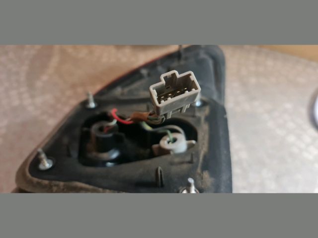 bontott HONDA CIVIC VI Bal Külső Hátsó Lámpa