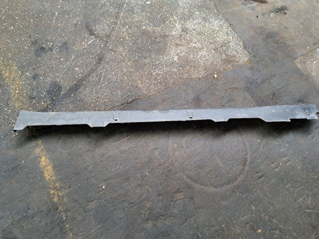 bontott HONDA CIVIC VI Bal Küszöb