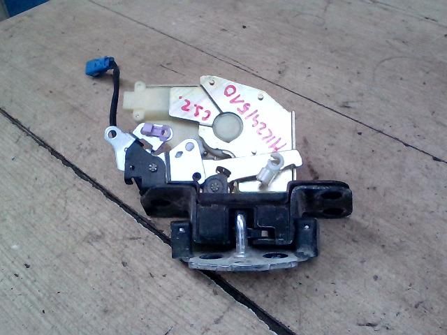 bontott HONDA CIVIC VI Csomagtérajtó Zárszerkezet