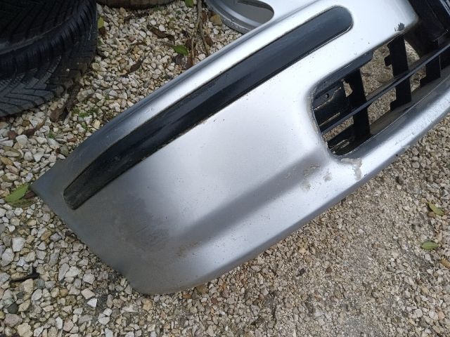 bontott HONDA CIVIC VI Első Lökhárító (Részeivel)