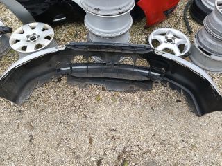 bontott HONDA CIVIC VI Első Lökhárító (Részeivel)