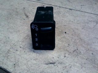 bontott HONDA CIVIC VI Fényszórómagasság Állító Kapcsoló