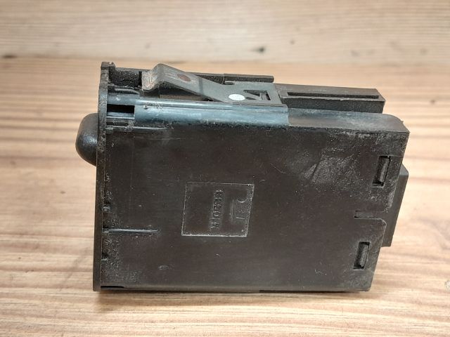 bontott HONDA CIVIC VI Fényszórómagasság Állító Kapcsoló