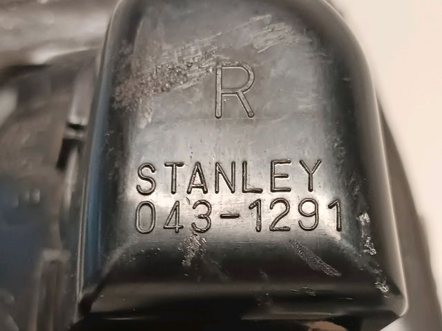 bontott HONDA CIVIC VI Jobb Belső Hátsó Lámpa