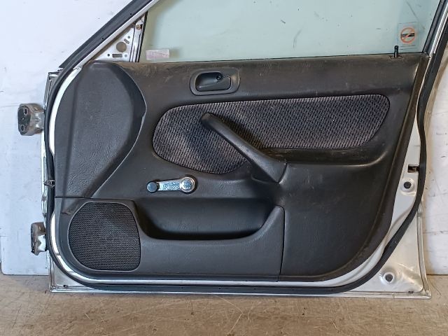 bontott HONDA CIVIC VI Jobb első Ajtó (Részeivel)