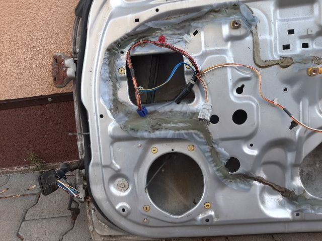 bontott HONDA CIVIC VI Jobb első Ajtó (Részeivel)