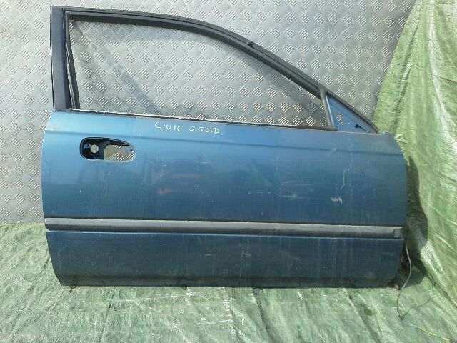 bontott HONDA CIVIC VI Jobb első Ajtó (Részeivel)