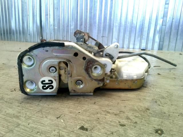 bontott HONDA CIVIC VI Jobb első Ajtózár