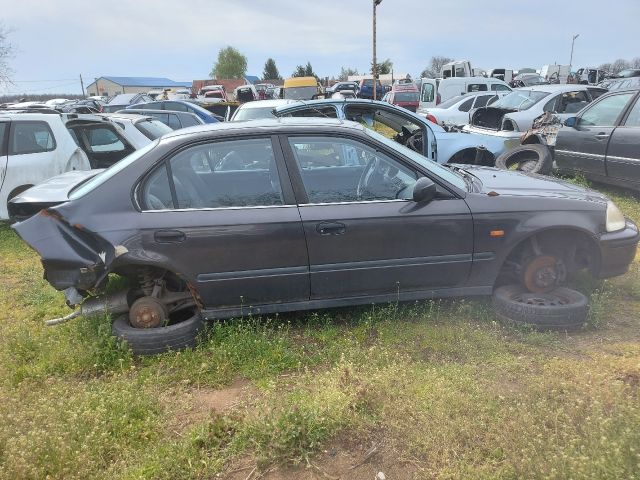 bontott HONDA CIVIC VI Jobb első Sárvédő