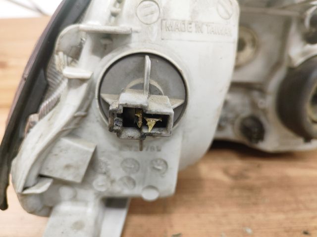 bontott HONDA CIVIC VI Jobb Fényszóró