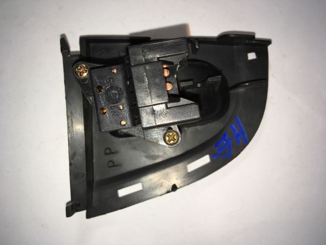 bontott HONDA CIVIC VI Jobb hátsó Ablakemelő Kapcsoló