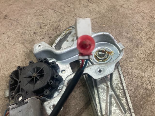 bontott HONDA CIVIC VI Jobb hátsó Ablakemelő Motor