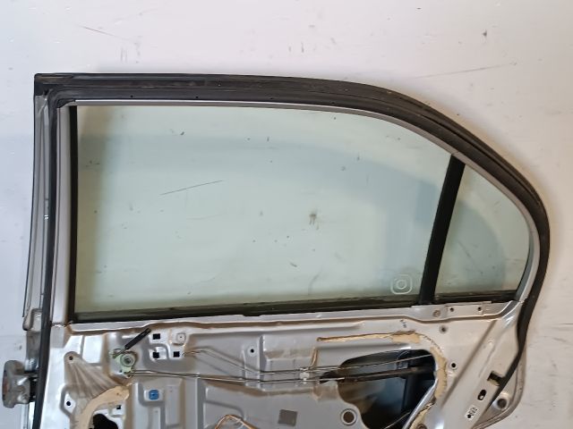 bontott HONDA CIVIC VI Jobb hátsó Ajtó (Részeivel)