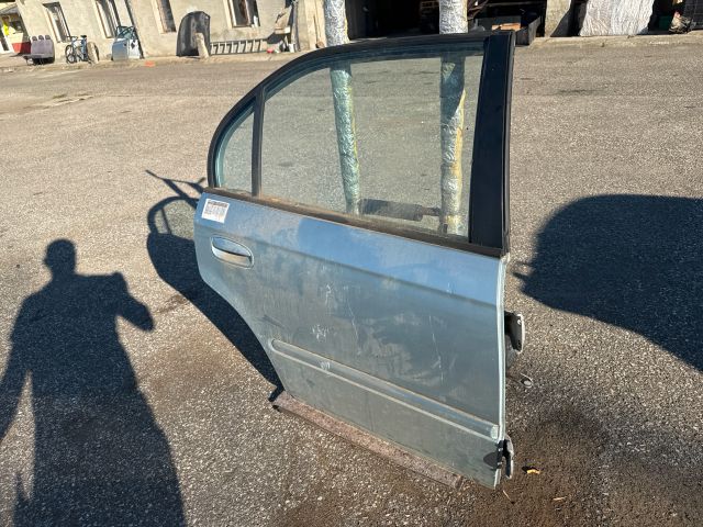 bontott HONDA CIVIC VI Jobb hátsó Ajtó (Részeivel)