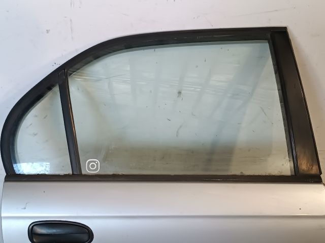 bontott HONDA CIVIC VI Jobb hátsó Ajtó (Részeivel)