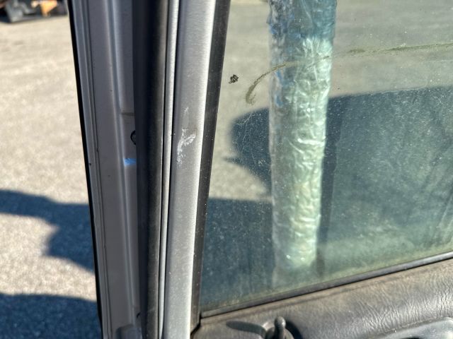 bontott HONDA CIVIC VI Jobb hátsó Ajtó (Részeivel)