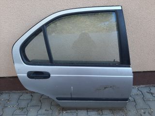 bontott HONDA CIVIC VI Jobb hátsó Ajtó (Részeivel)