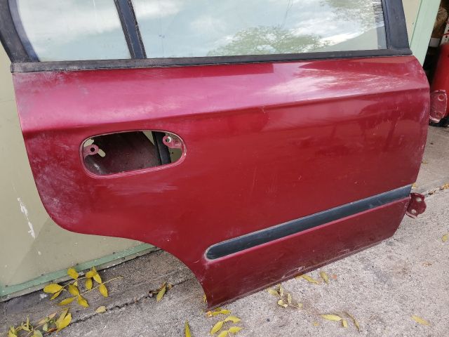 bontott HONDA CIVIC VI Jobb hátsó Ajtó (Üres lemez)