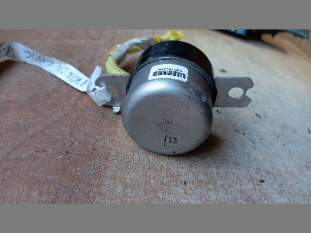 bontott HONDA CIVIC VI Központi Ütközés Érzékelő