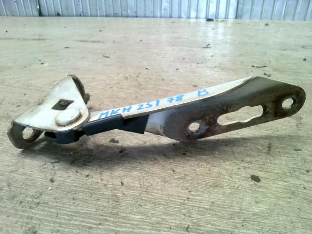 bontott HONDA CIVIC VI Motorháztető Bal Zsanér