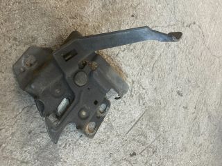 bontott HONDA CIVIC VI Motorháztető Zárszerkezet