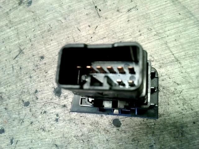 bontott HONDA CIVIC VI Vészvillogó Kapcsoló