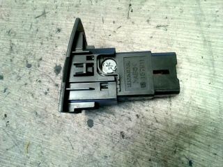 bontott HONDA CIVIC VI Vészvillogó Kapcsoló