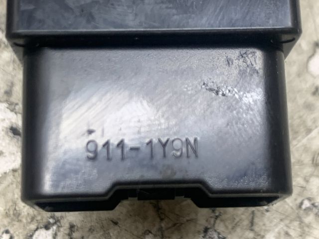 bontott HONDA CIVIC VI Vészvillogó Kapcsoló